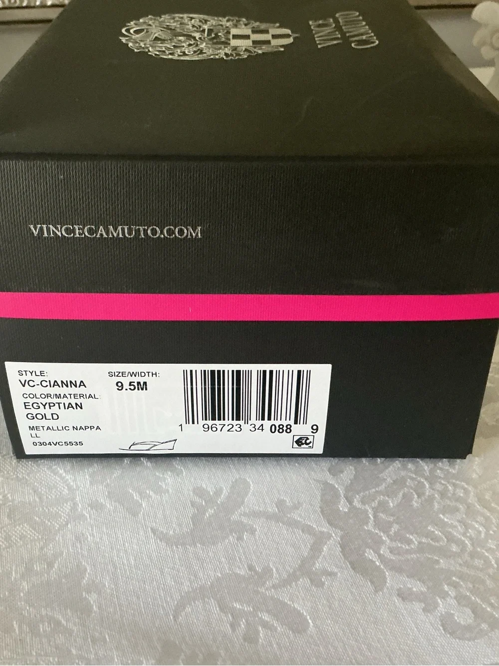 Vince Camuto Gold Square-Toe Thong Sandals